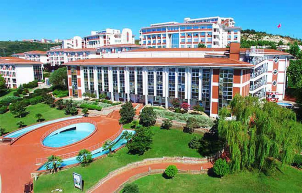 دانشگاه ایشیک استانبول